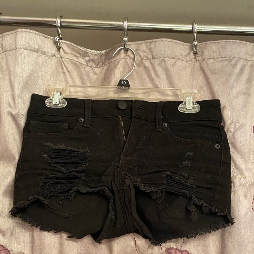 stretchy black ripped shorts